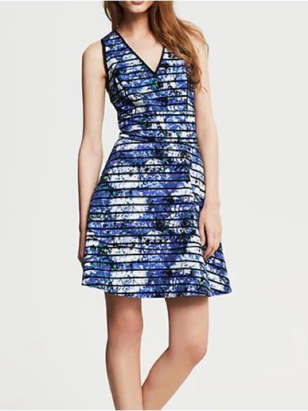 Sleeveless Blue Printed V-Neck A-Line Dress size 10 Petite